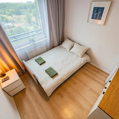 Blisko Plazy Przy Parku Reagana 格但斯克